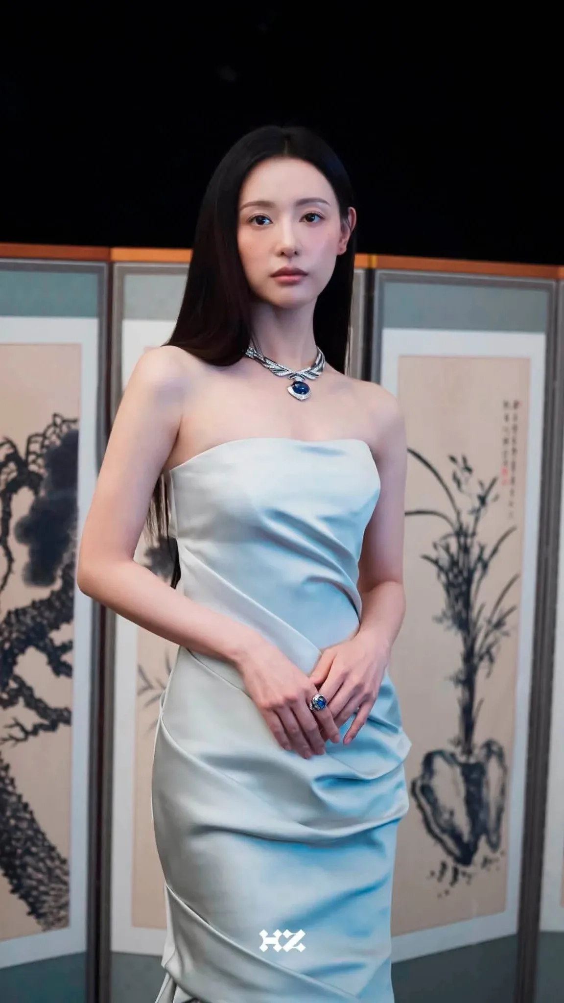 Behind-the-scenes cut of Kim Jiwon
