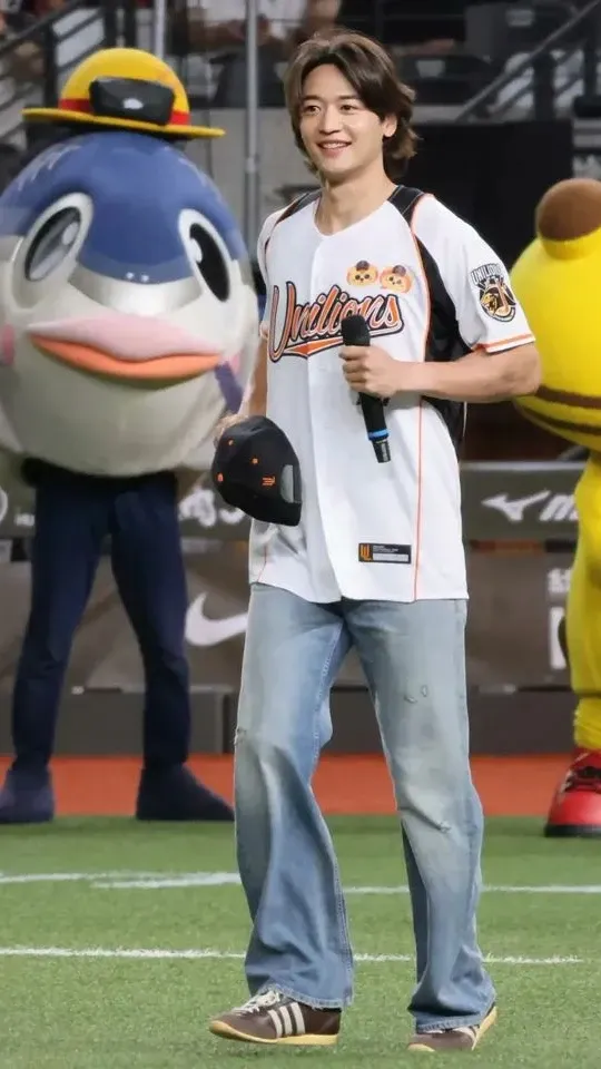 Today's popular wallpaper in Choi Minho community