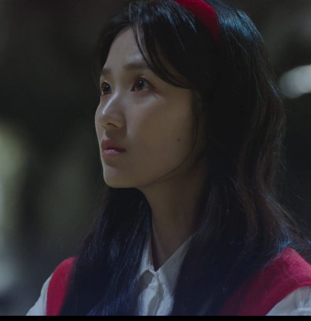 Latest photo of Kim Hyeyoon