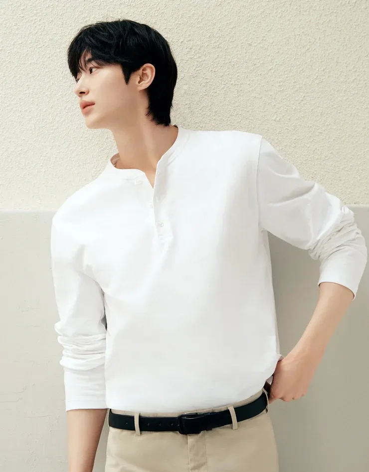 Latest photo of Byeon Wooseok