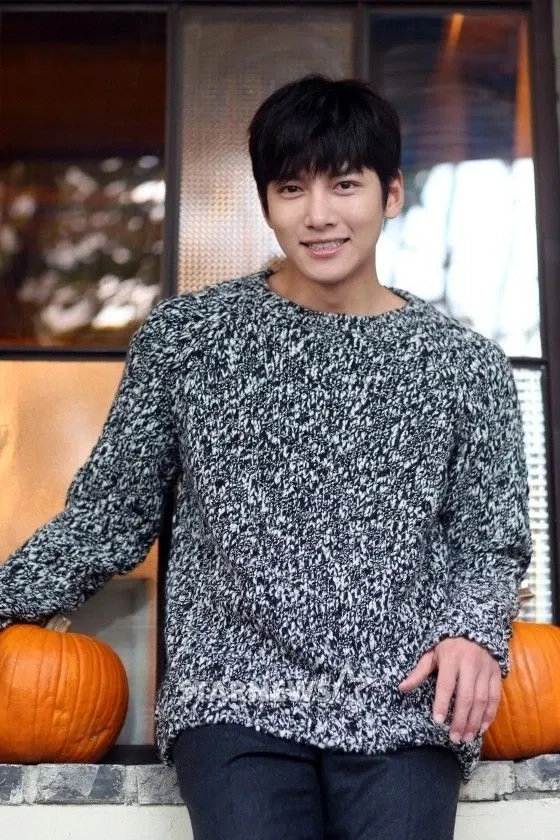 Recent activity shot of Ji Changwook