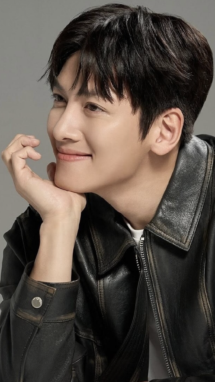 チ・チャンウクのビハインドカット