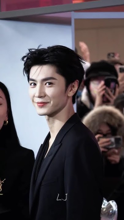 Special wallpaper made by Chen Zhe Yuan's fans