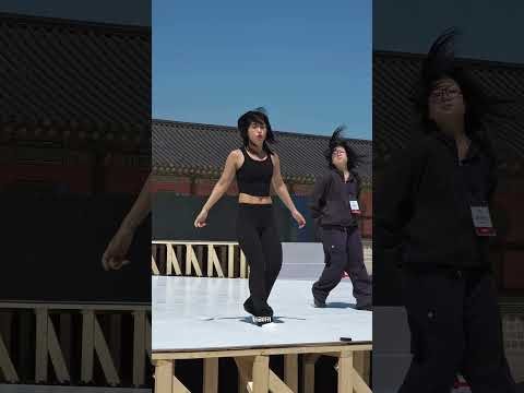 Behind-the-scenes cut of Aiki