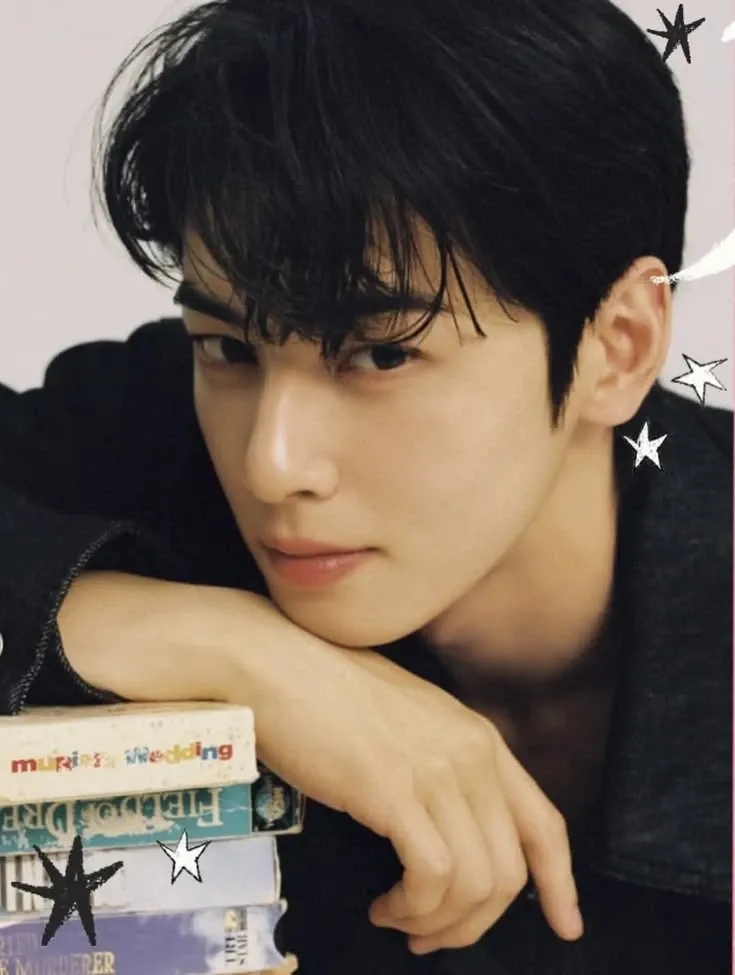 Latest photo of Cha Eunwoo