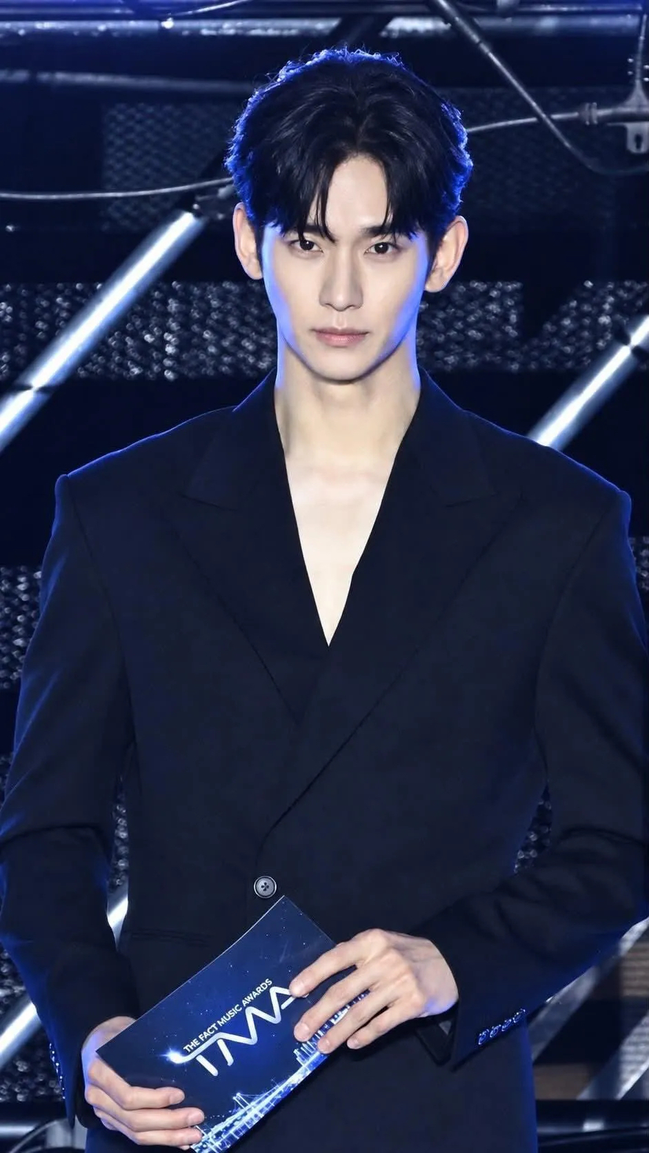Behind-the-scenes cut of Kim Soohyun