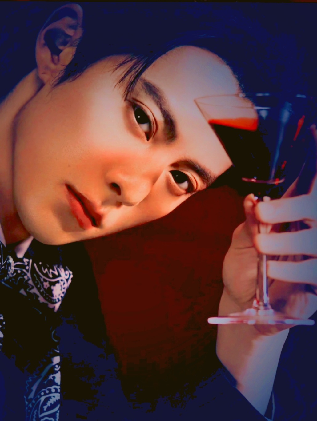 A moment captured by a fan of Dylan Wang