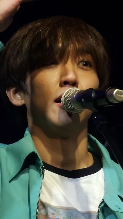 イ・スンユンの最近の活動ショット