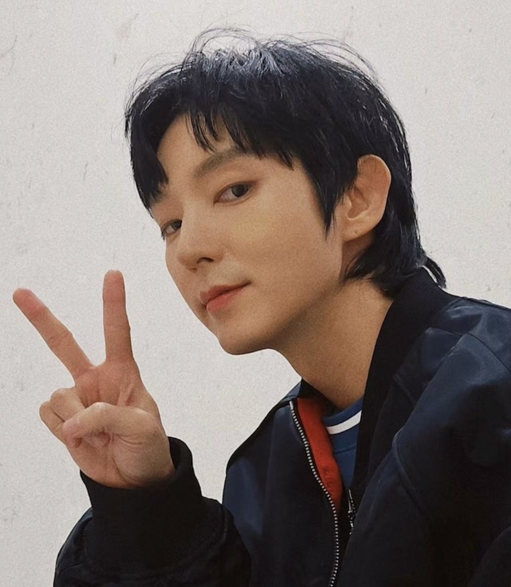 A moment captured by a fan of Lee Joongi