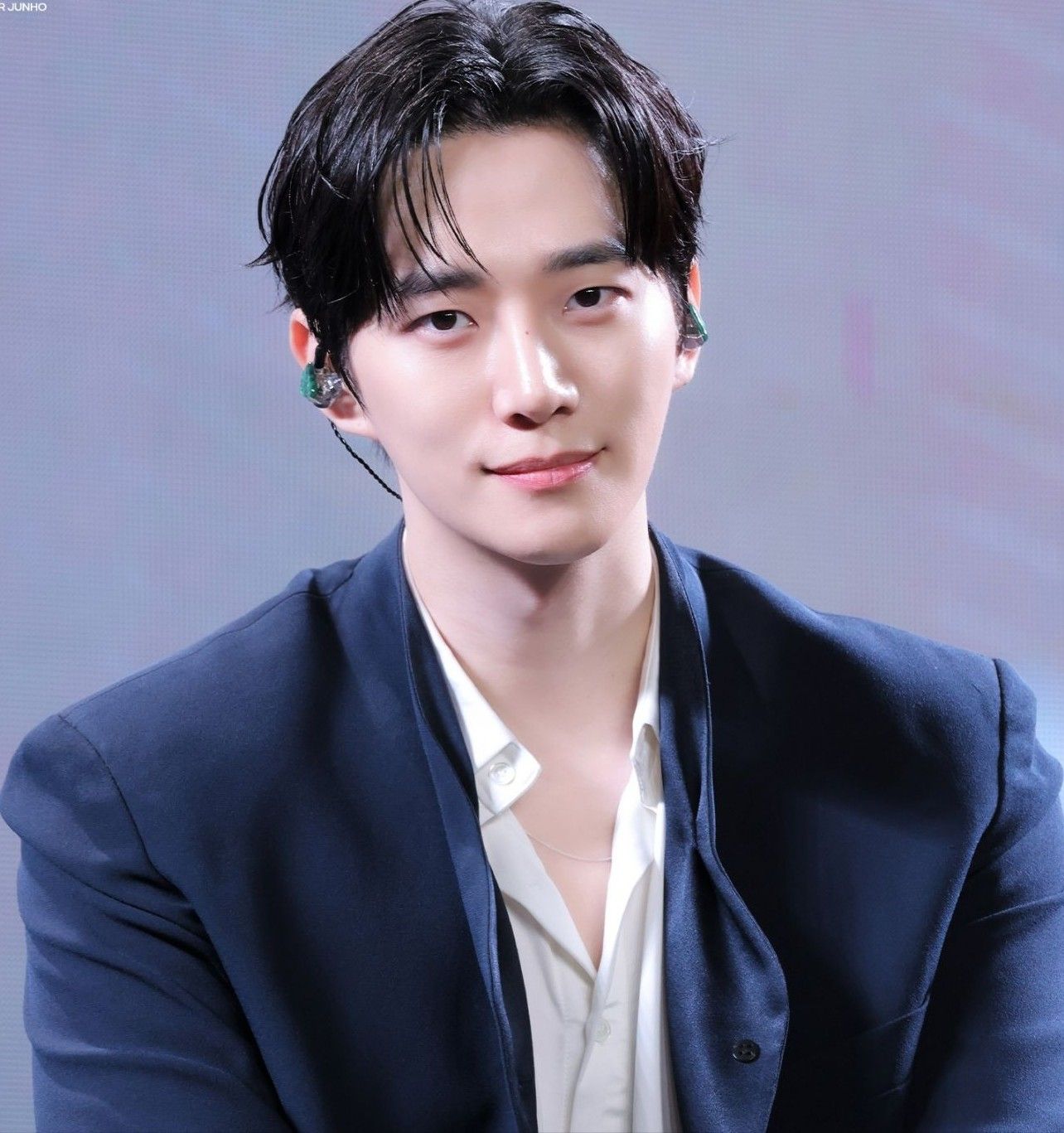 イ・ジュノの最近の活動ショット