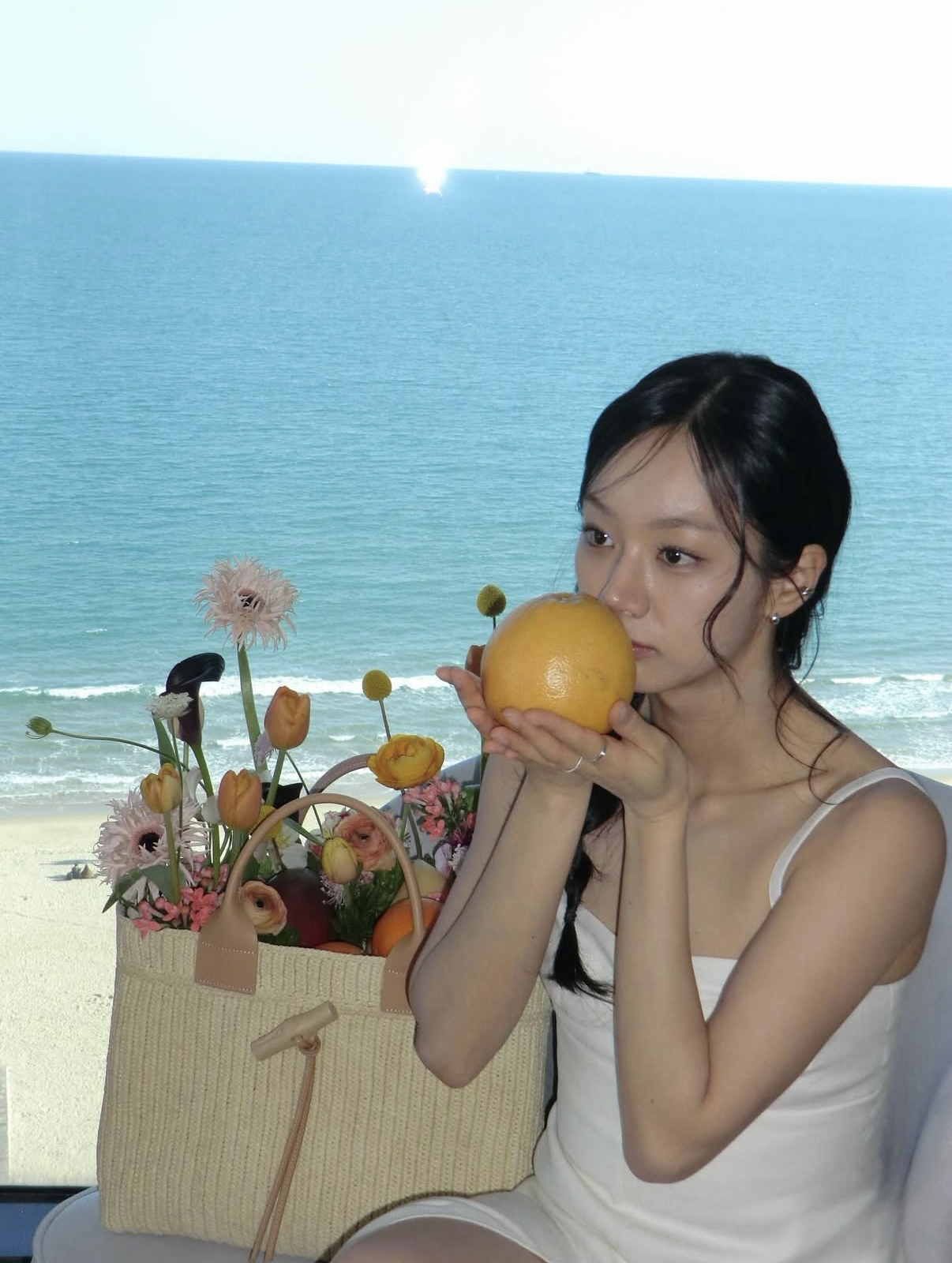 Behind-the-scenes cut of Hyeri