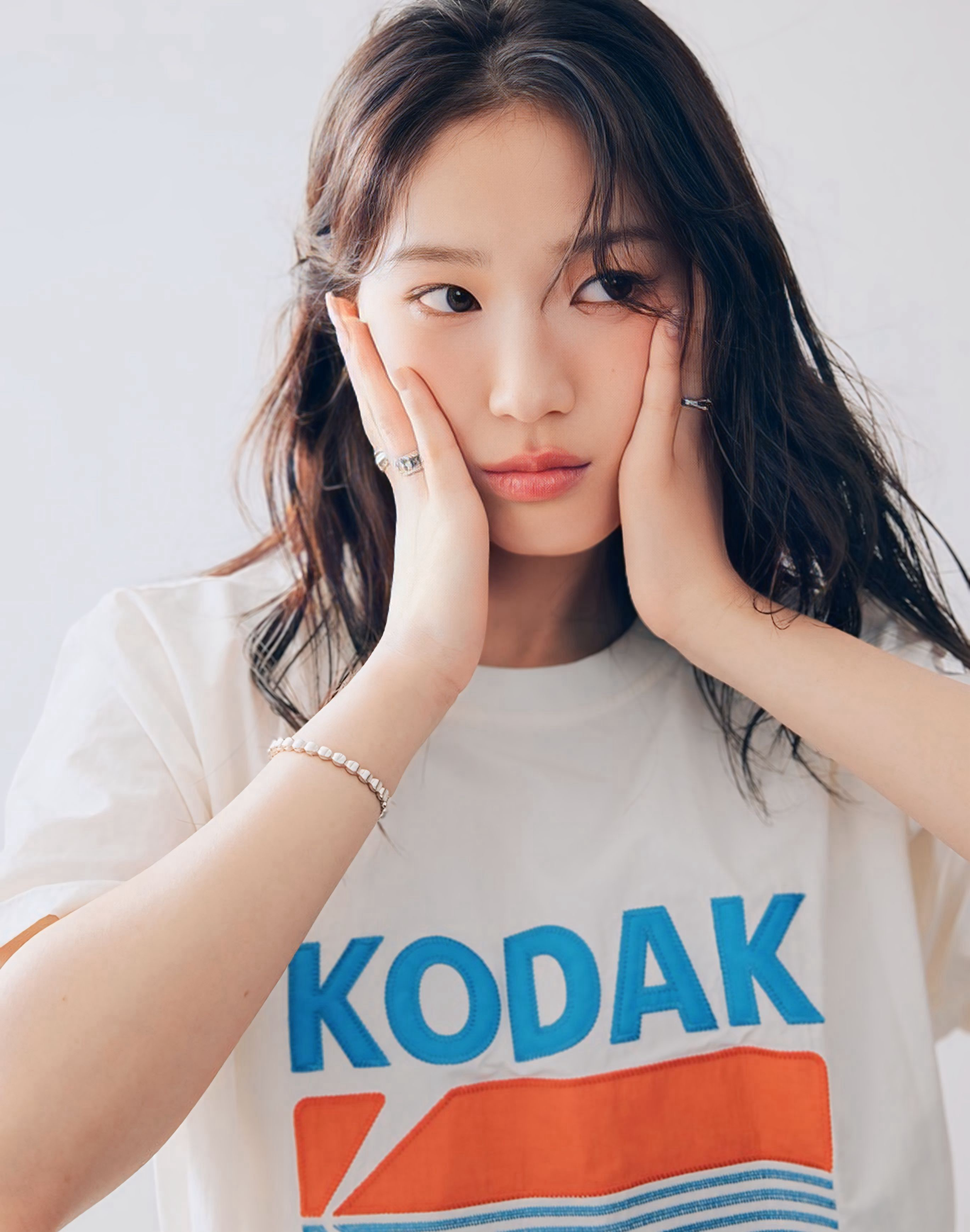 Latest photo of Kim Hyeyoon