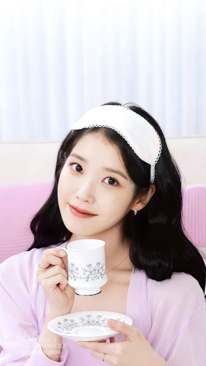 Recent activity shot of IU