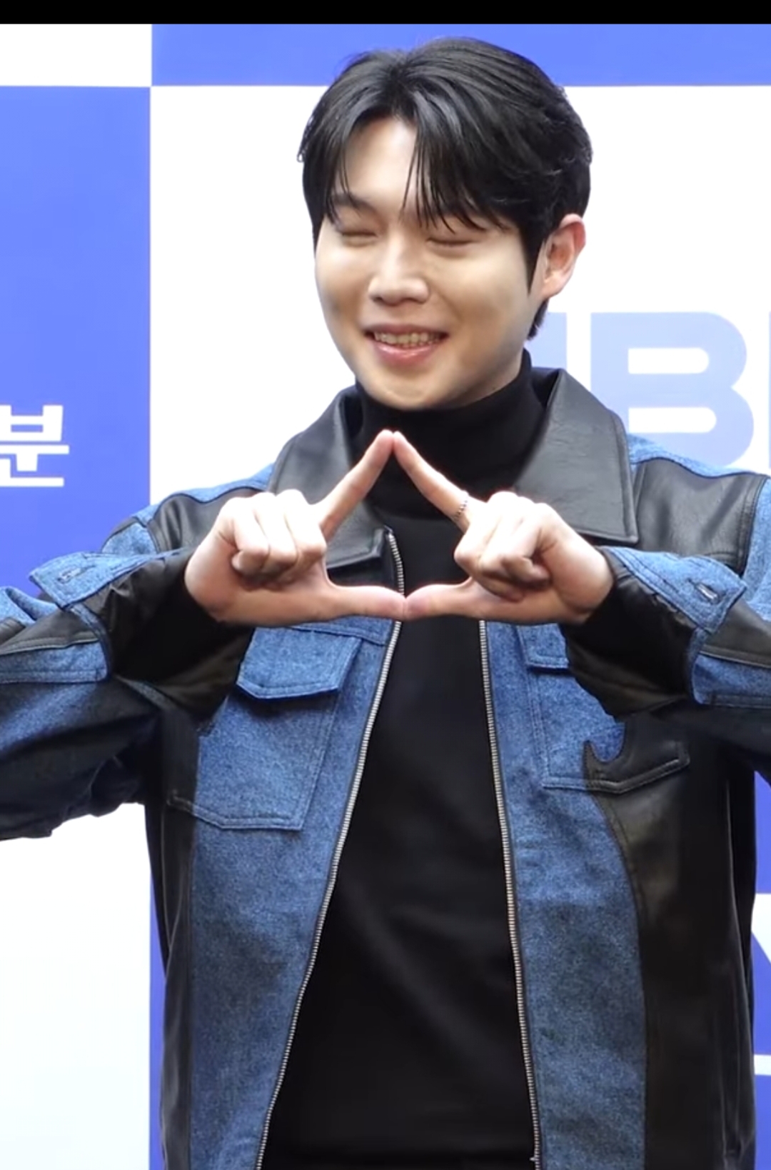 Recent activity shot of Son Taejin