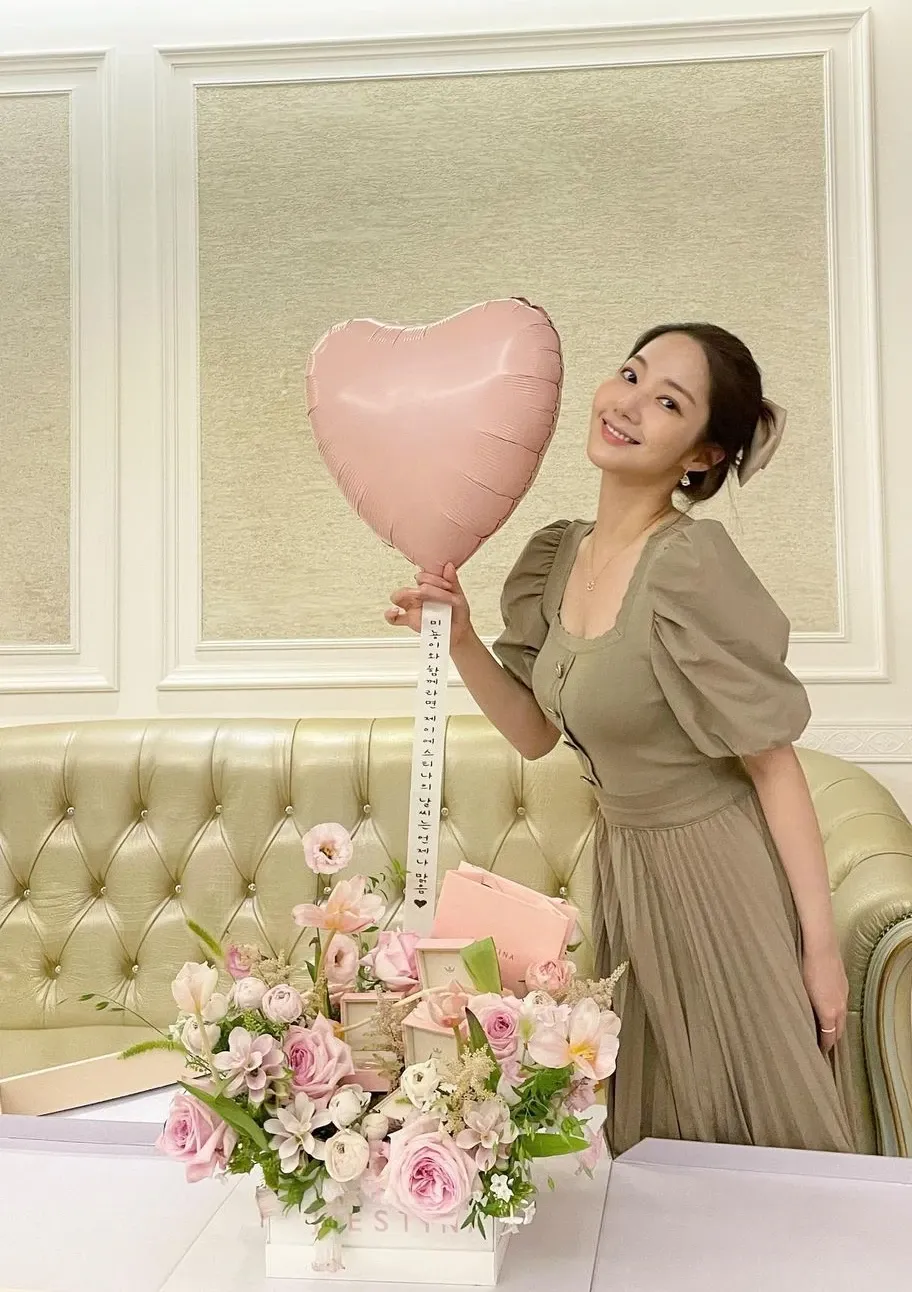 A moment captured by a fan of Park Minyoung