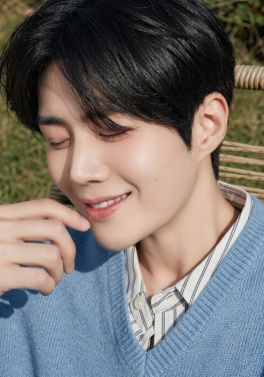 金宣虎的最新照片