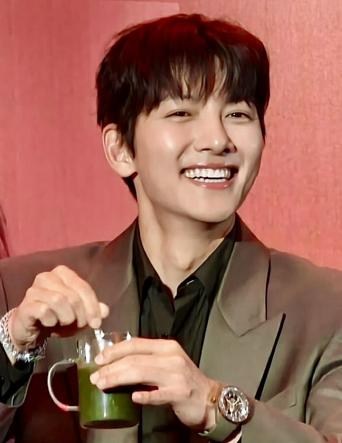 チ・チャンウクのビハインドカット