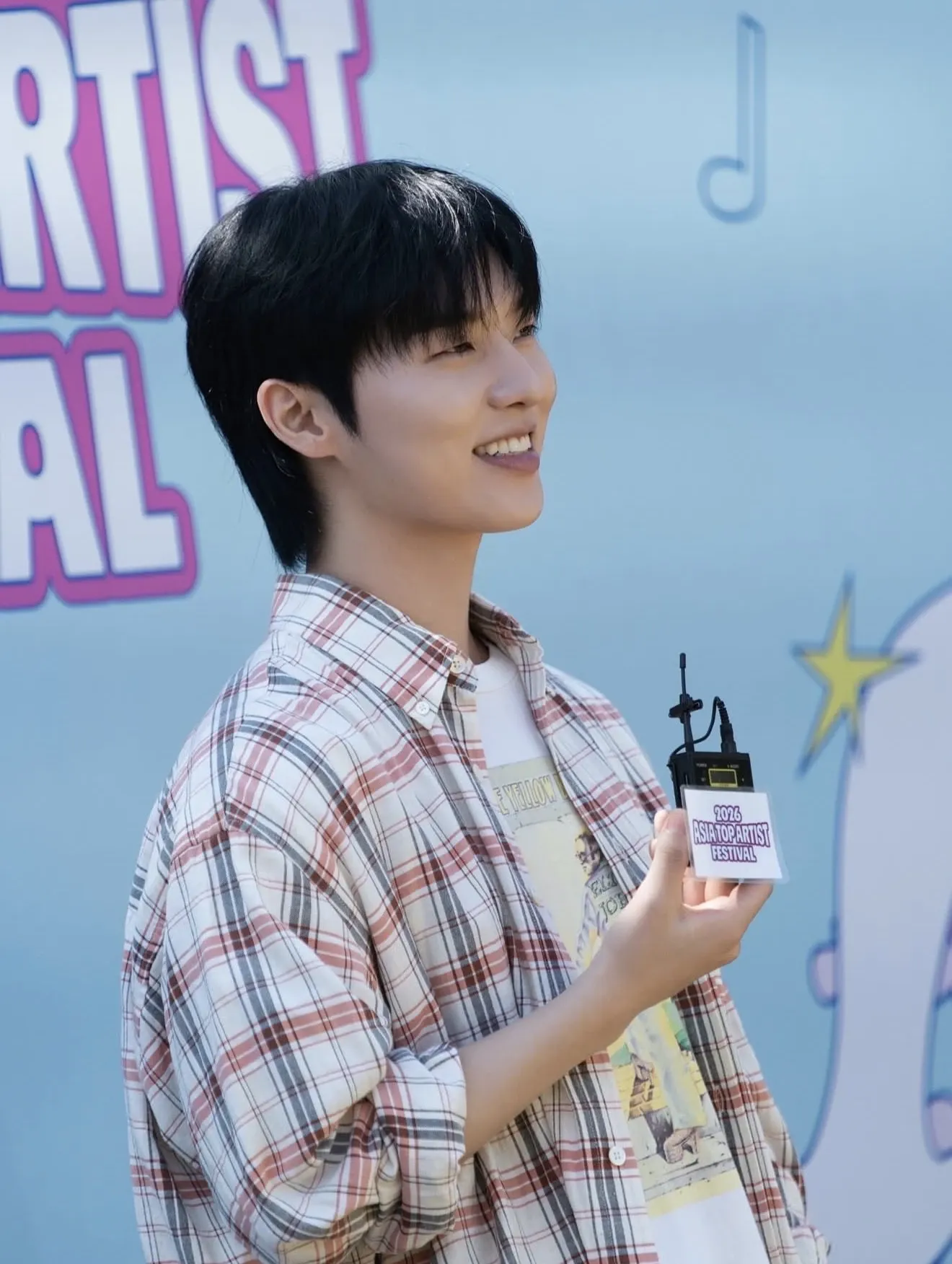 A moment captured by a fan of Choi Hyunwook