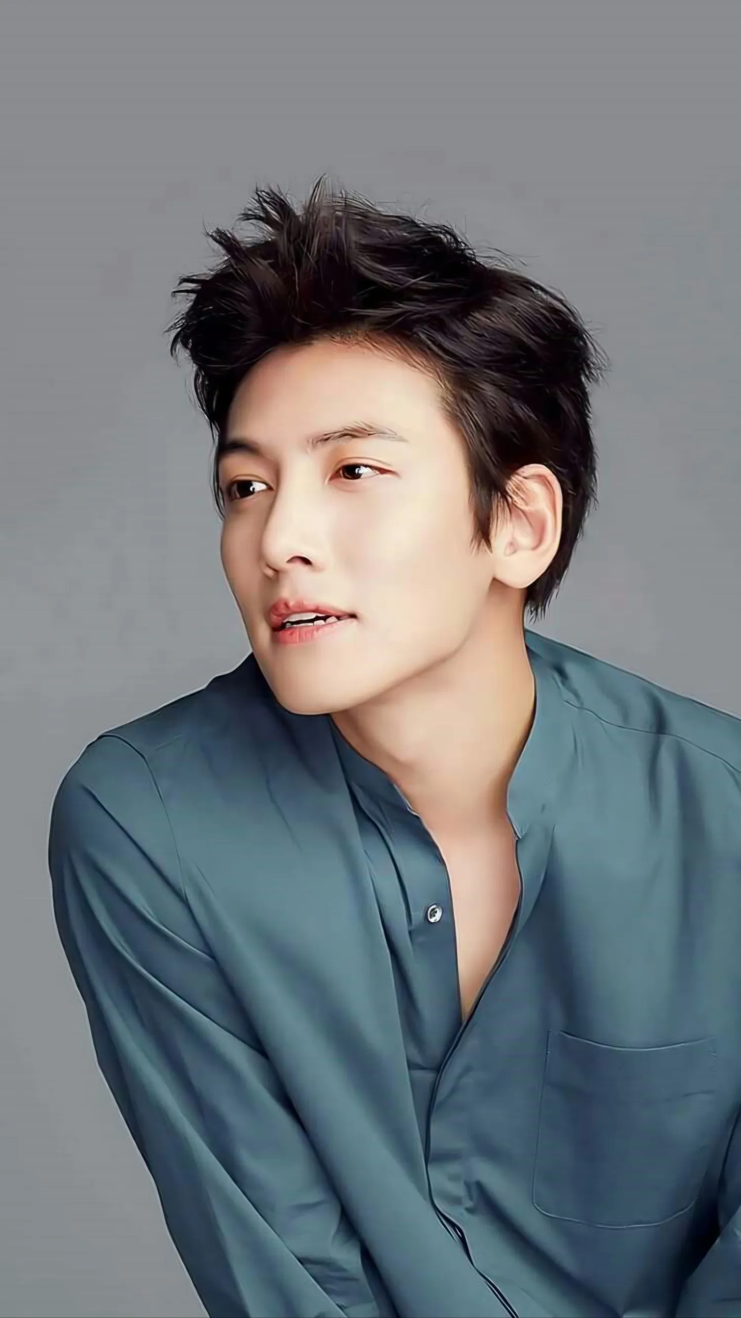 Behind-the-scenes cut of Ji Changwook