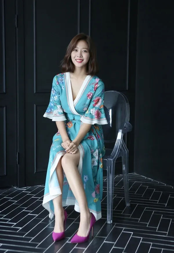 Behind-the-scenes cut of Cho Boah