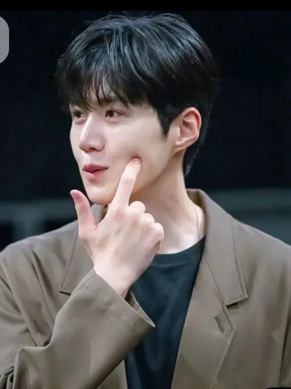 A moment captured by a fan of Kim Seonho