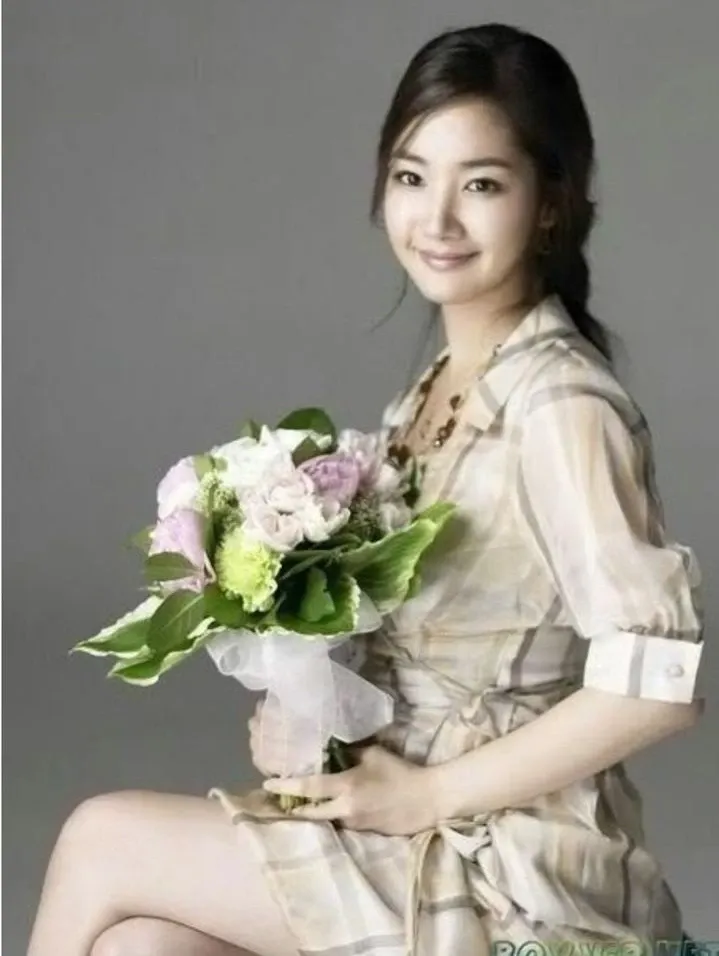 Recent activity shot of Park Minyoung