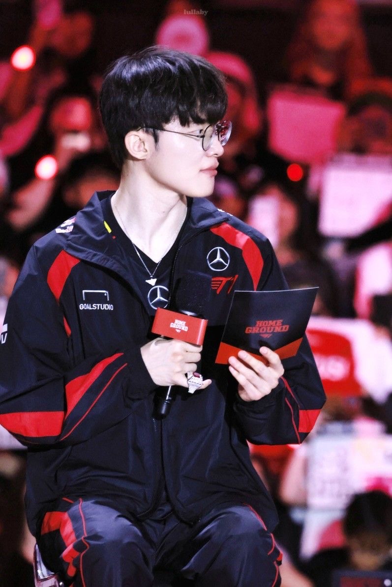 Latest photo of Faker