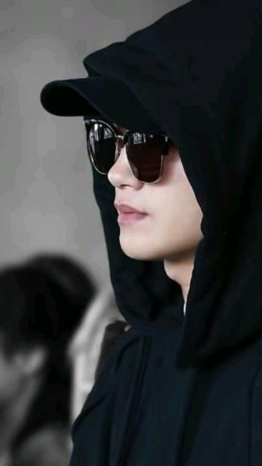 Emotional wallpaper shared by fans for Park Hyungsik