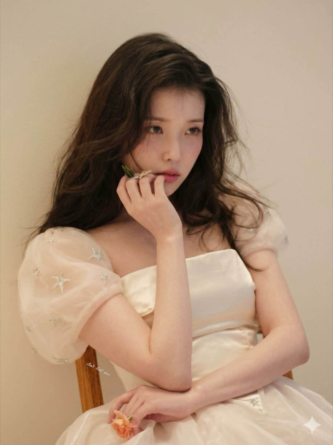 Foto kegiatan terbaru dari IU