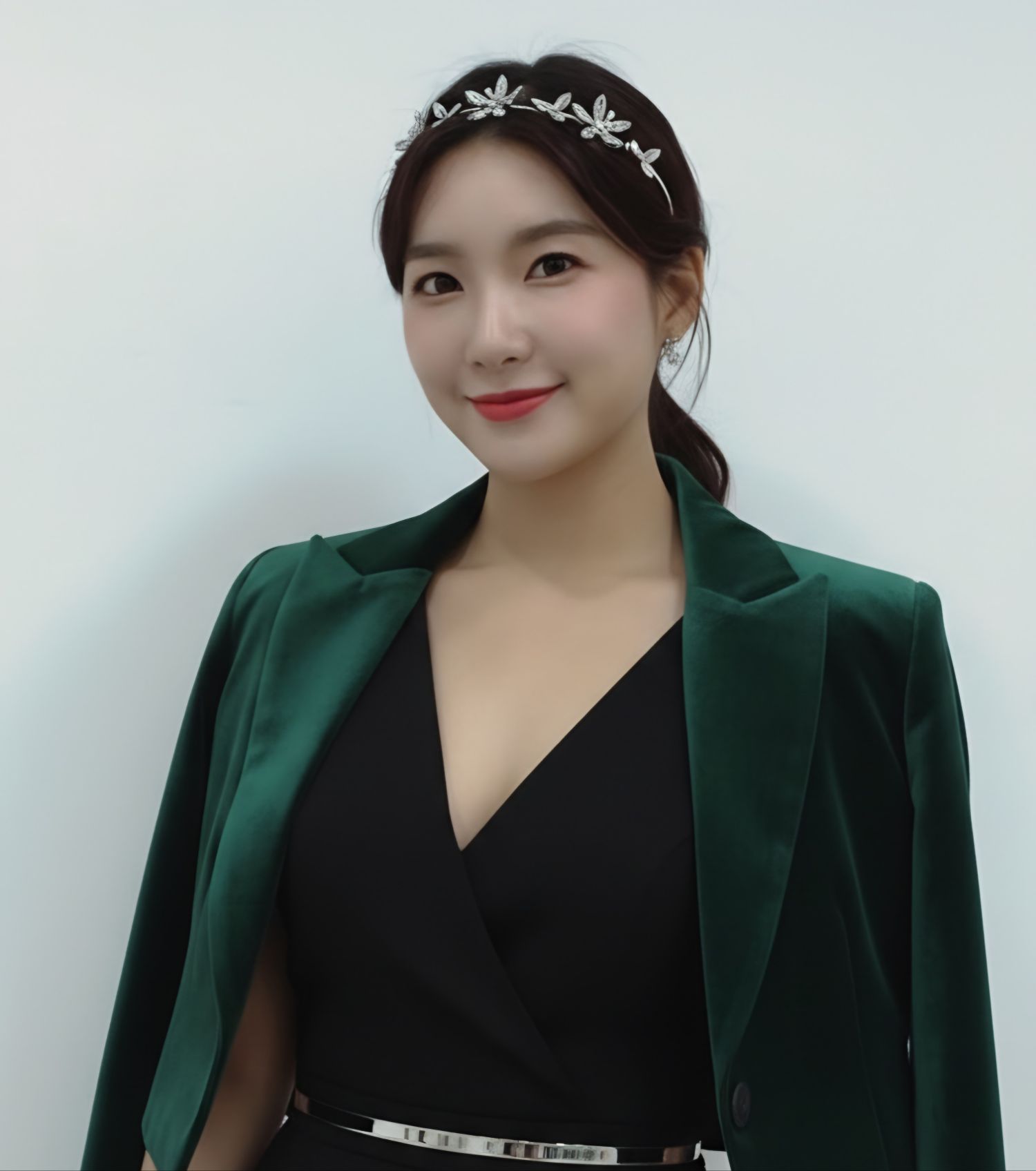 Recent activity shot of Ryu Wonjung