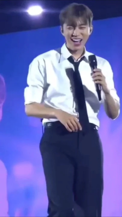 Momen yang diabadikan oleh penggemar Lim Youngwoong