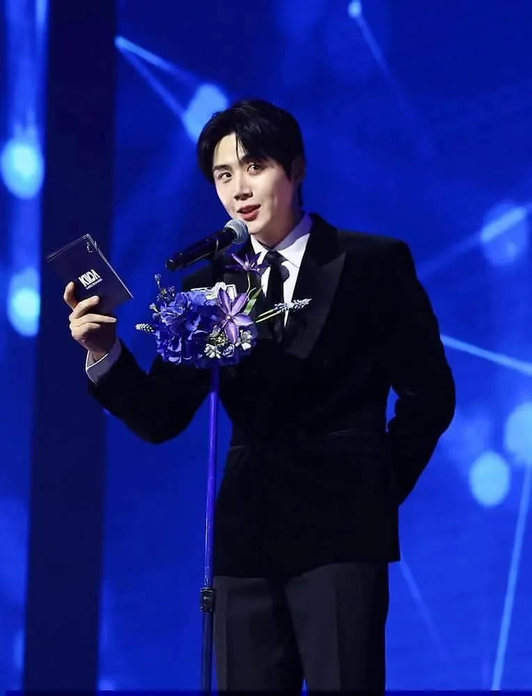 A moment captured by a fan of Kim Seonho