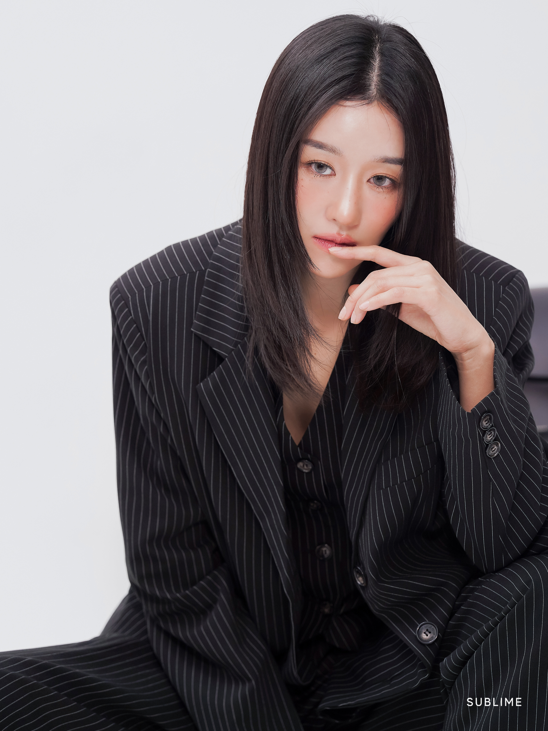 ソ・イェジのビハインドカット