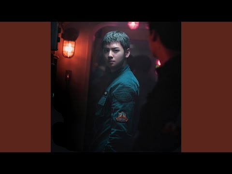 Behind-the-scenes cut of Cha Eunwoo