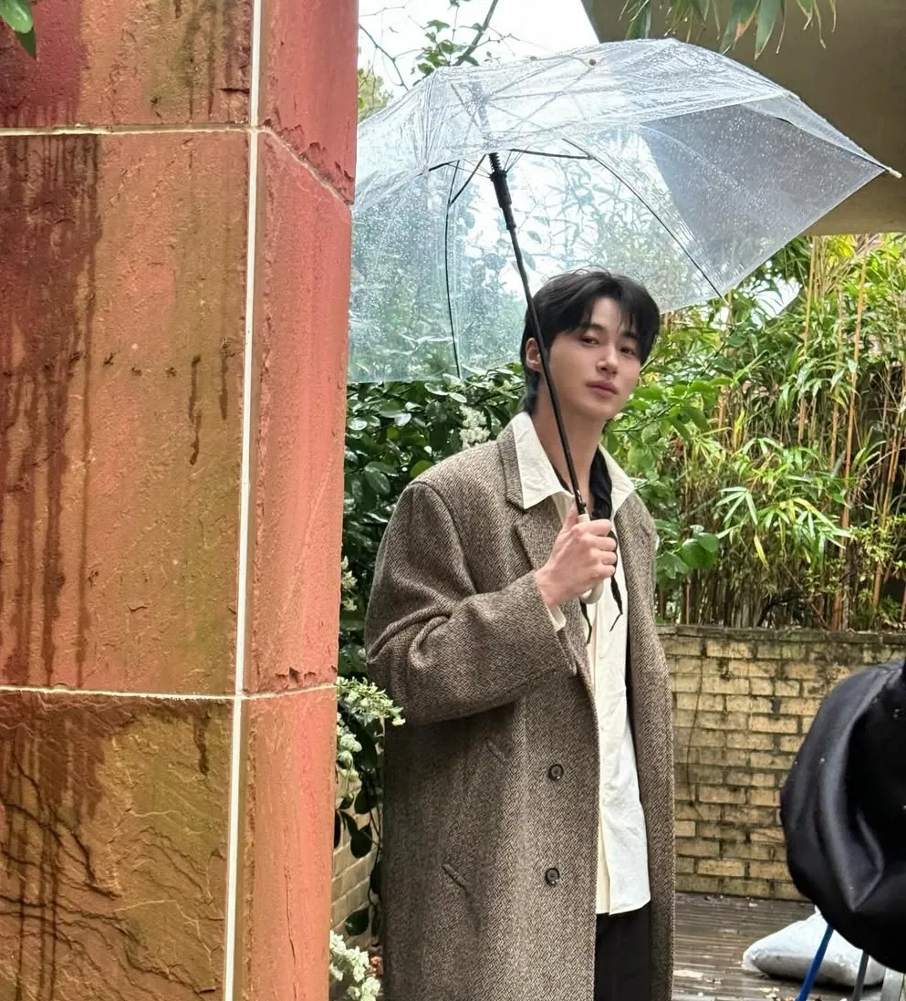 Latest photo of Byeon Wooseok
