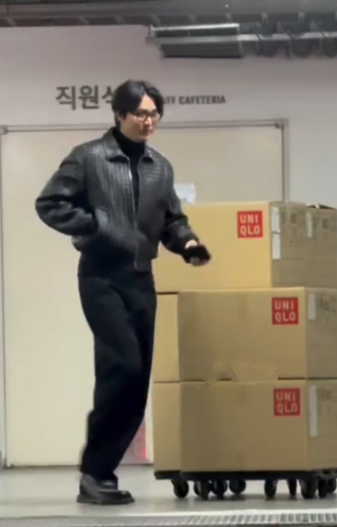 イ・ミンホの最近の活動ショット