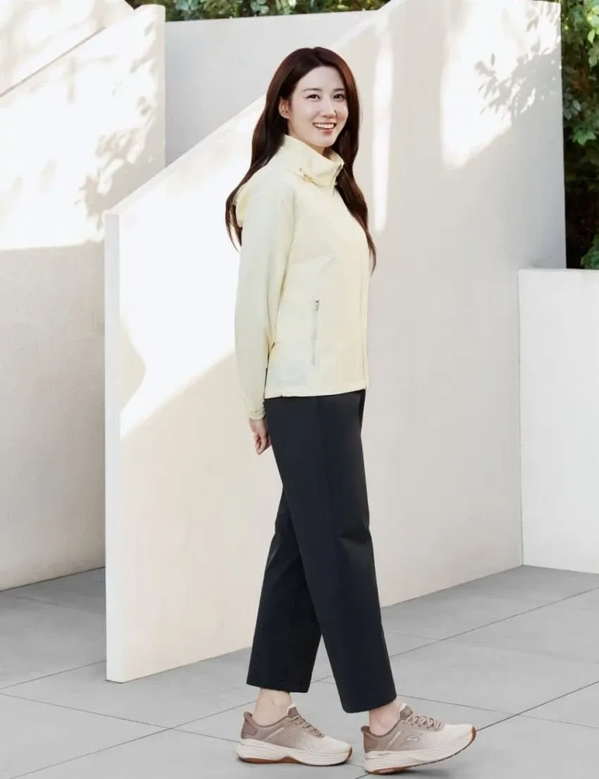 Latest photo of Park Eunbin