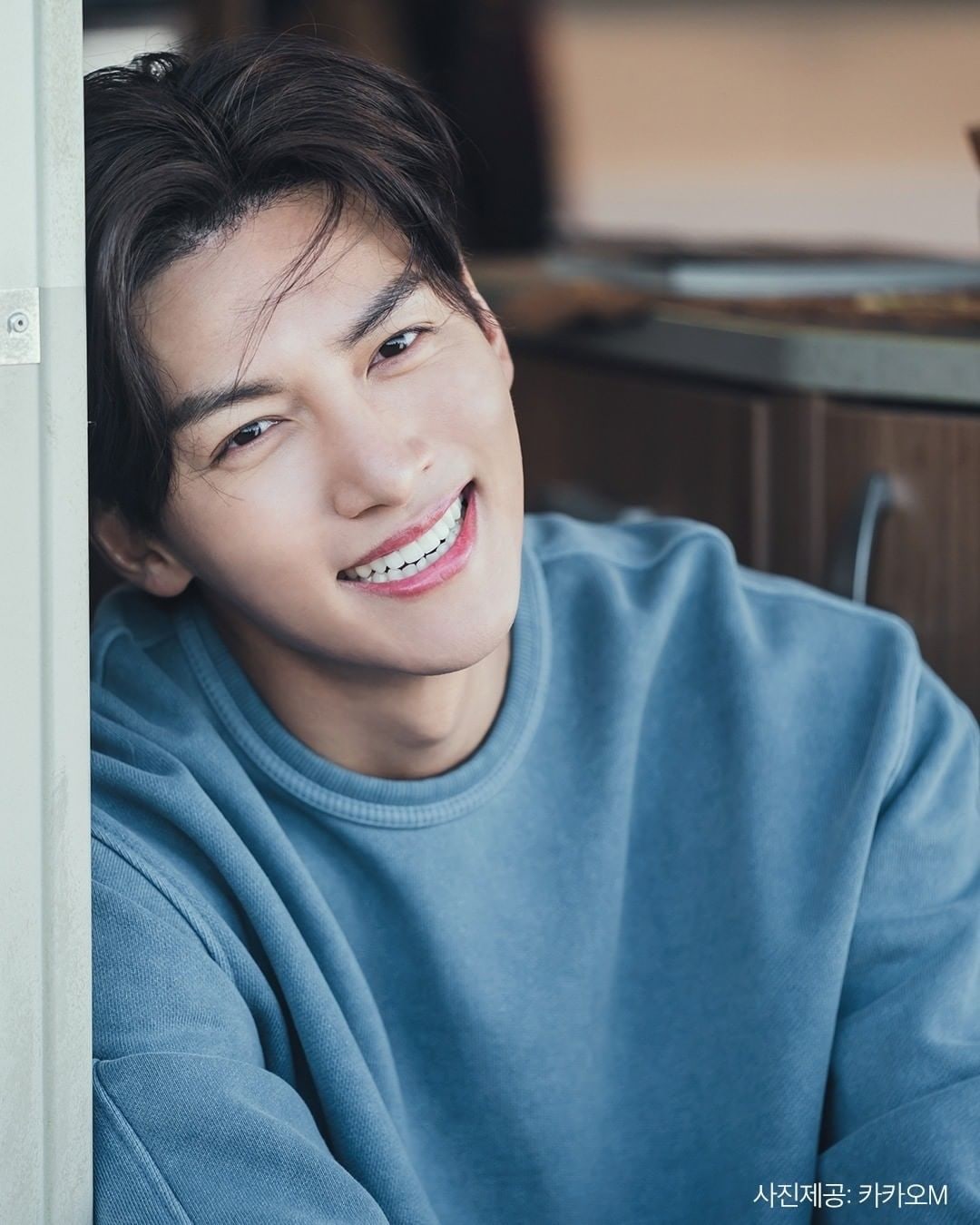 粉絲拍下的池昌旭瞬間