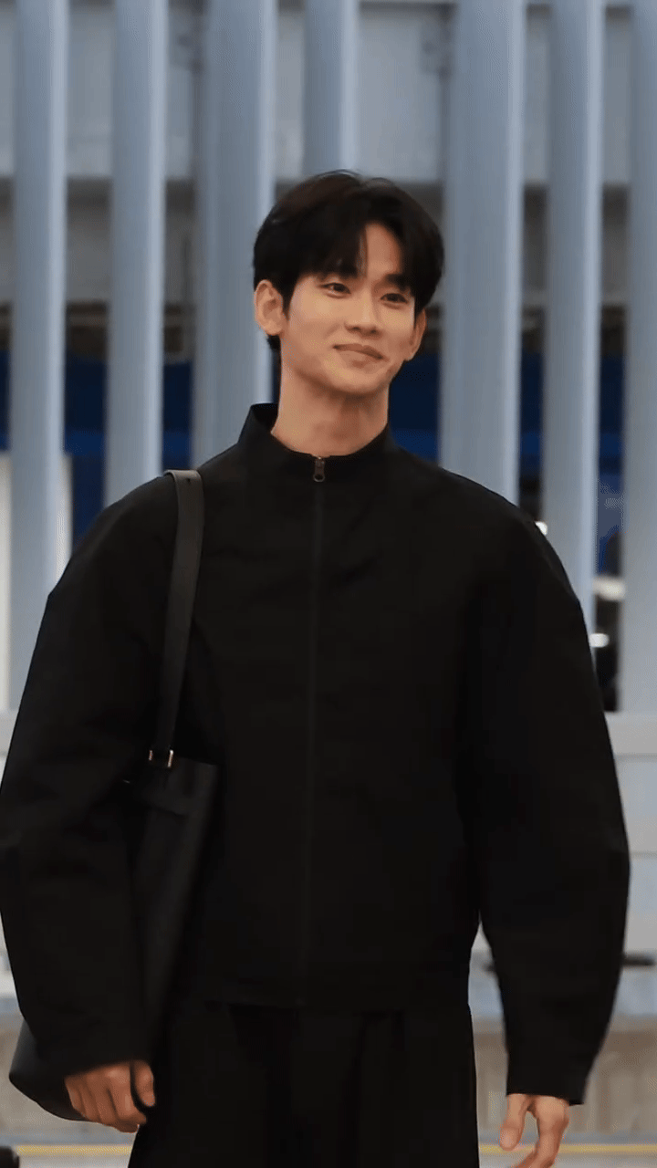 Recent activity shot of Kim Soohyun