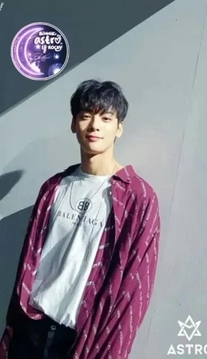 Recent activity shot of Cha Eunwoo