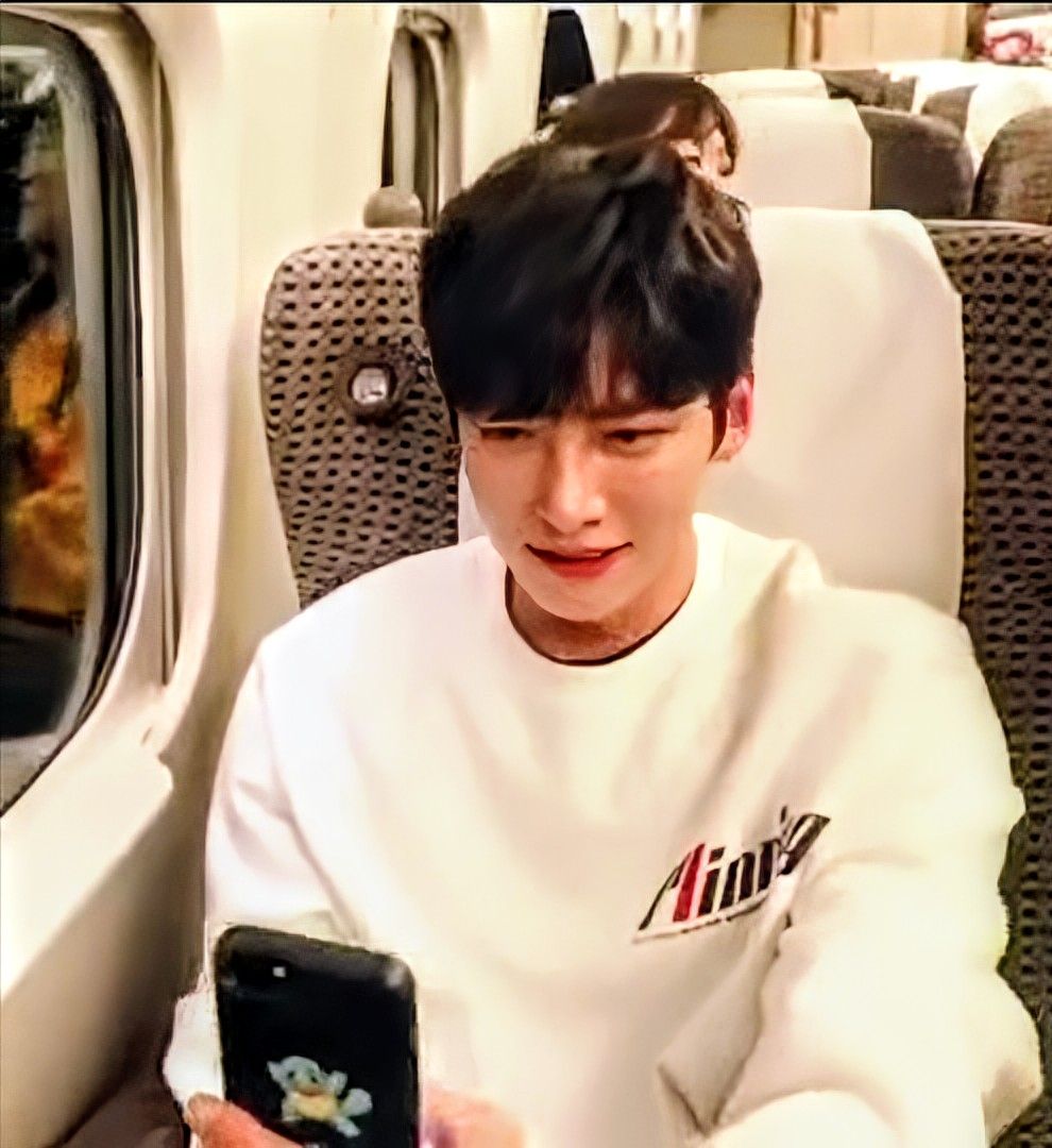 Latest photo of Ji Changwook