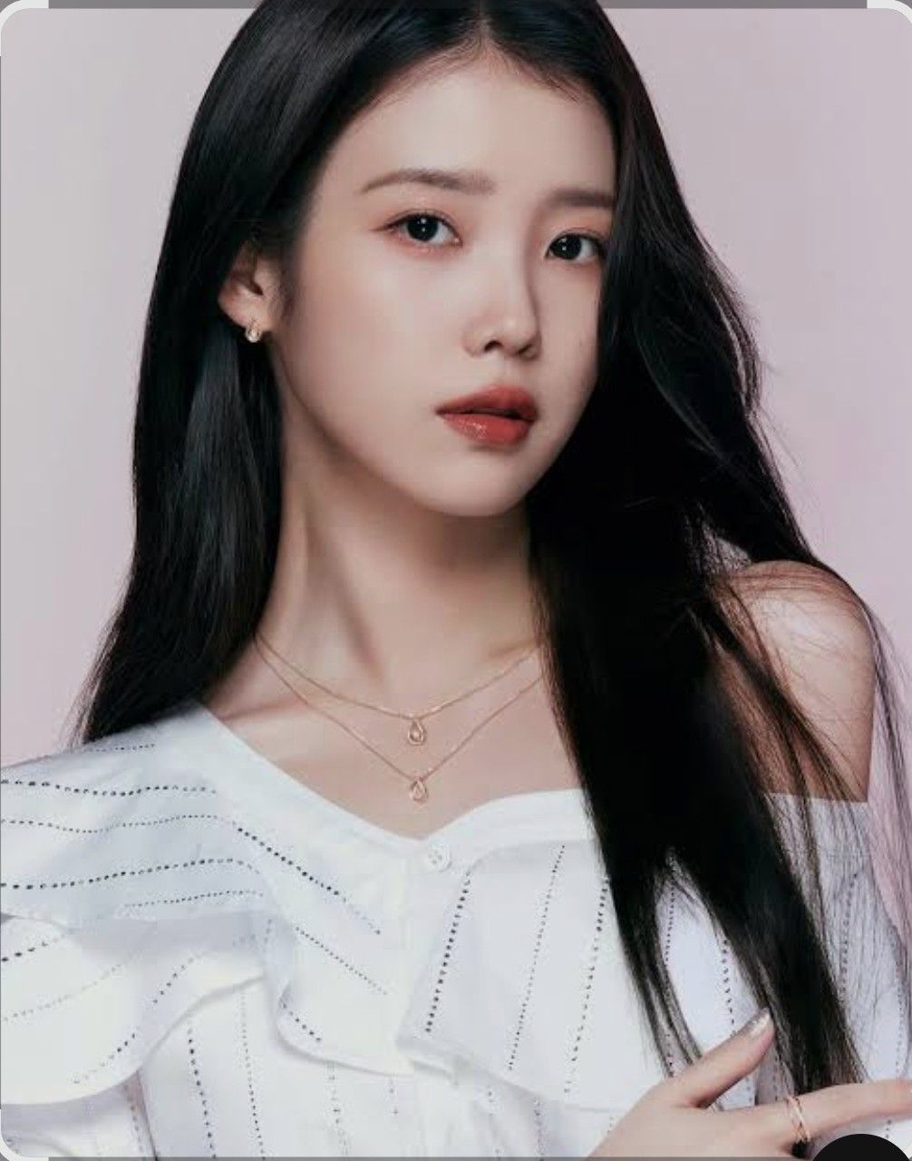 A moment captured by a fan of IU