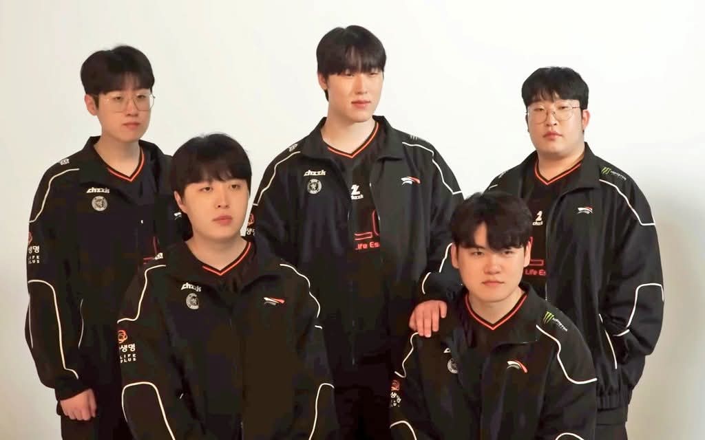 Latest photo of Gumayusi