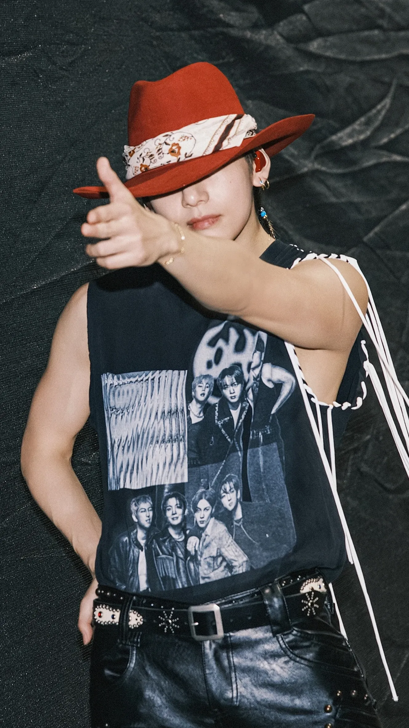 Emotional wallpaper shared by fans for Kim Taehyung (V)