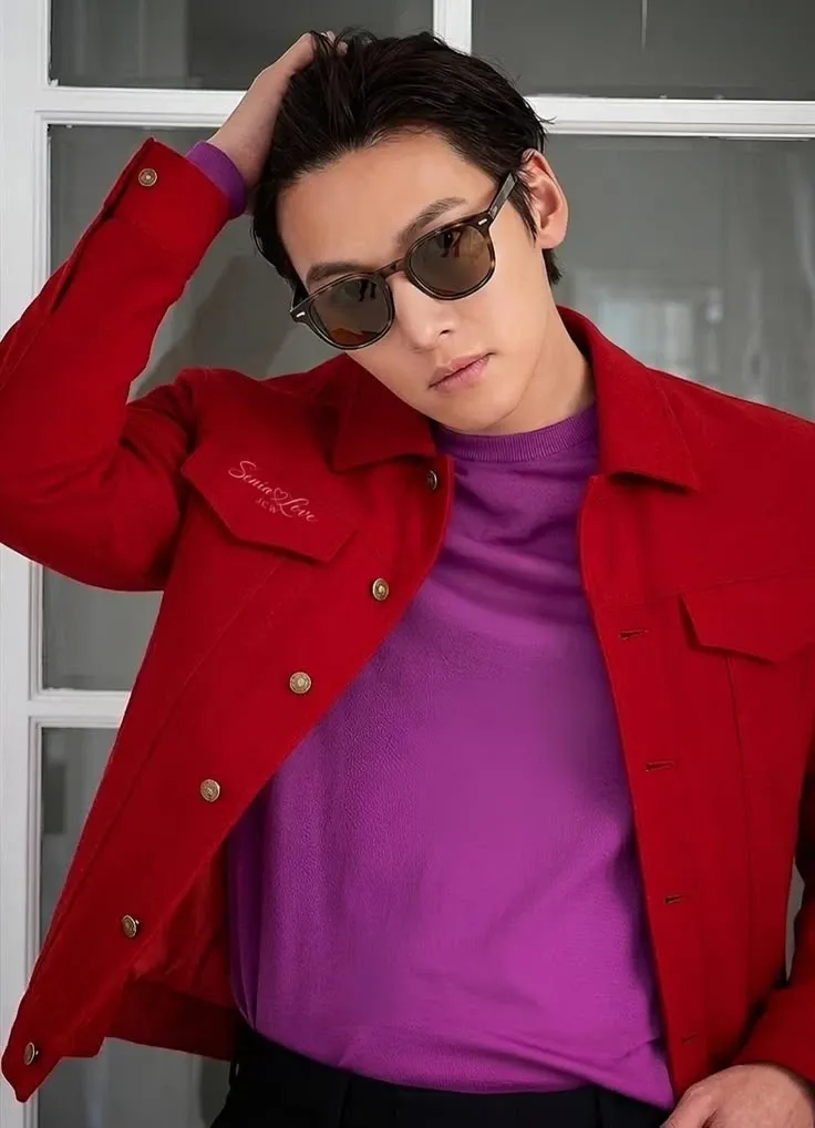 Behind-the-scenes cut of Ji Changwook