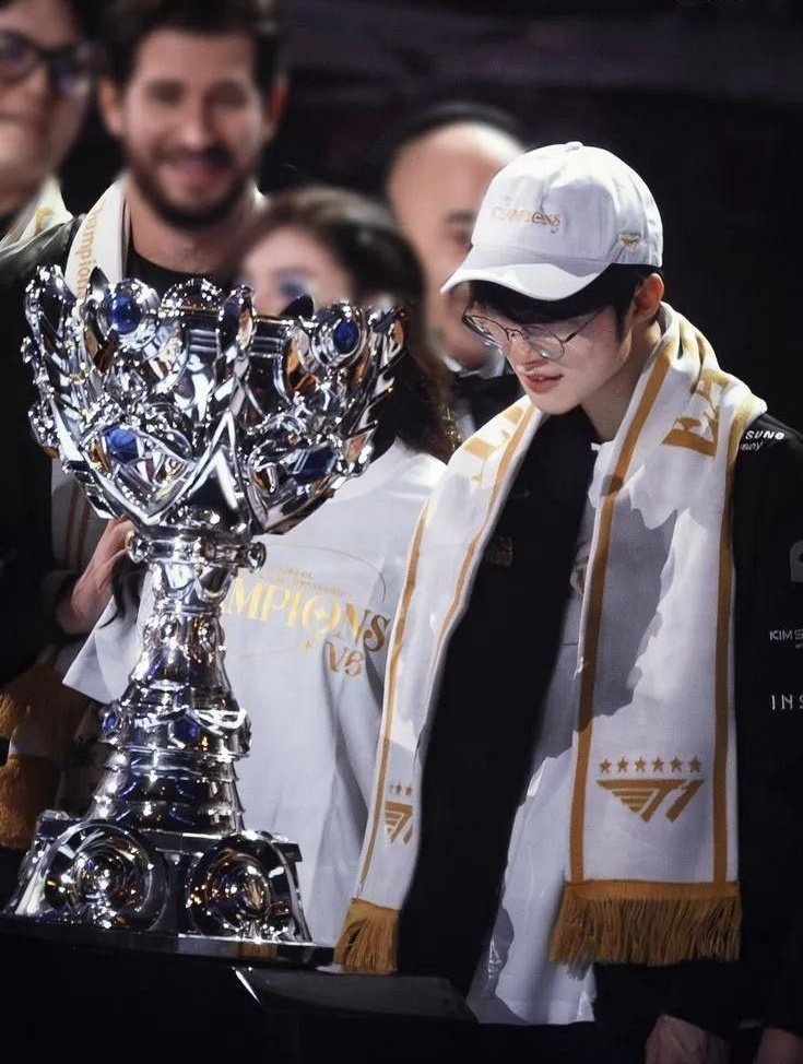 Postingan yang meledak di komunitas Choeaedol Celeb