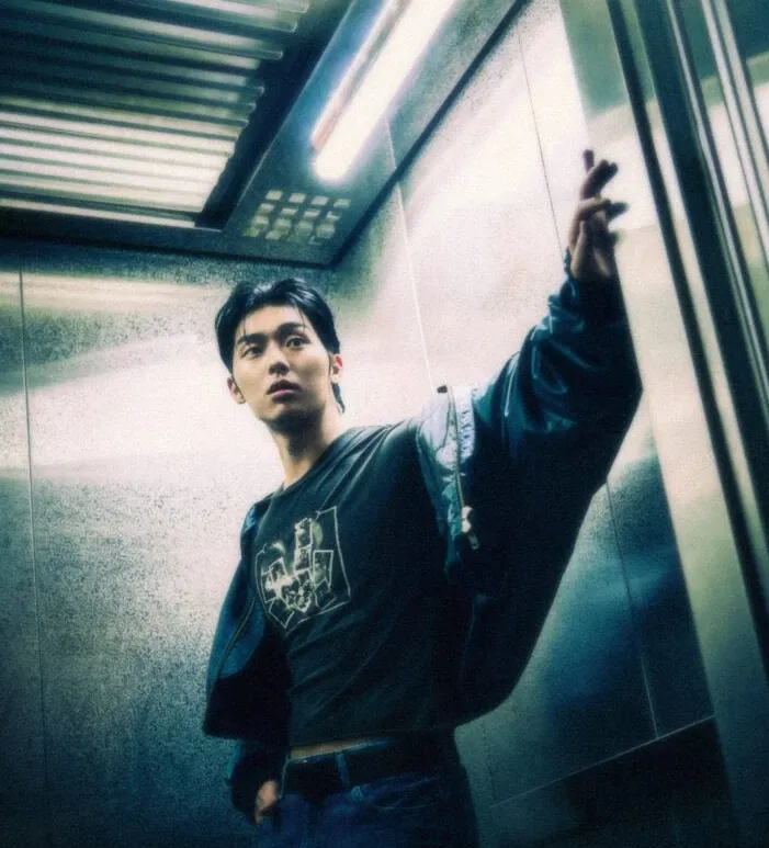 Behind-the-scenes cut of Choi Hyunwook