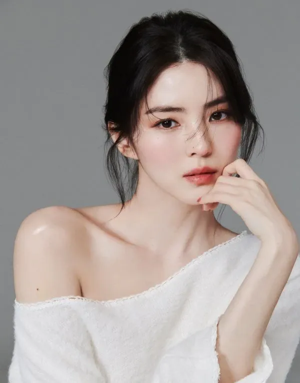 Latest photo of Han Sohee
