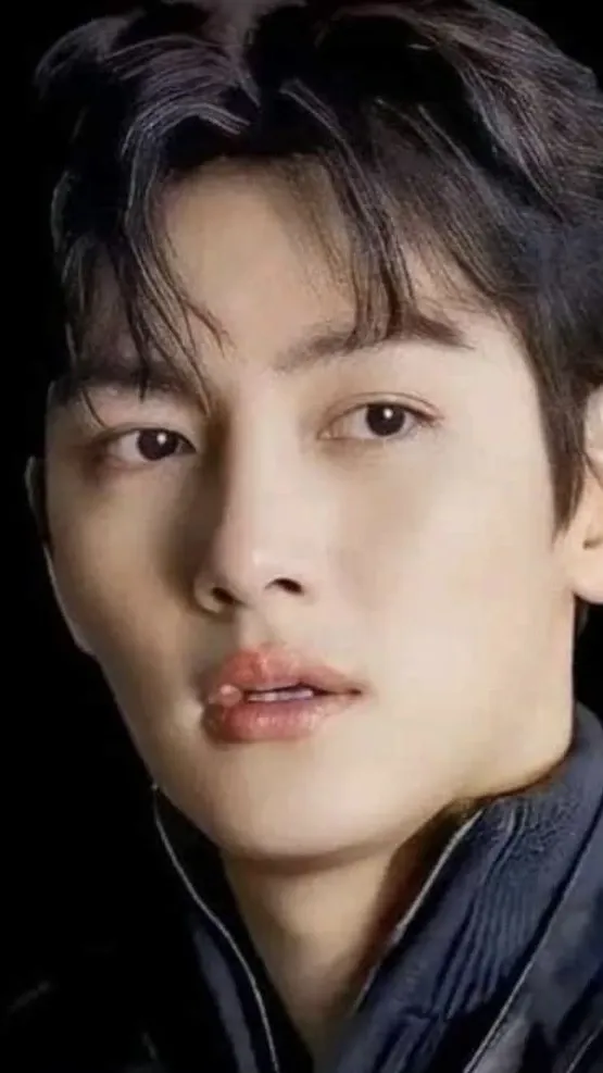 Behind-the-scenes cut of Ji Changwook