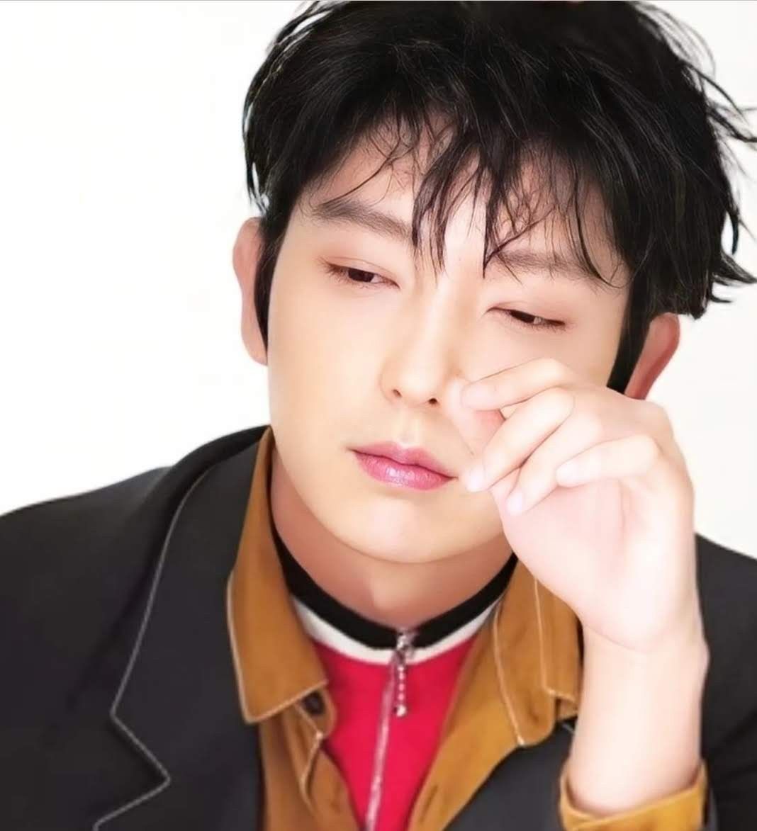 Latest photo of Lee Joongi